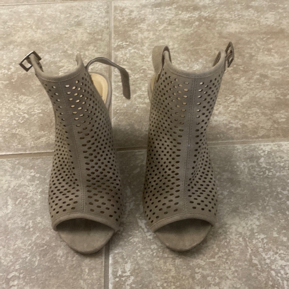 Open toe bootie